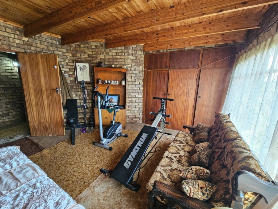 8 Bedroom Property for Sale in Potchefstroom Rural North West